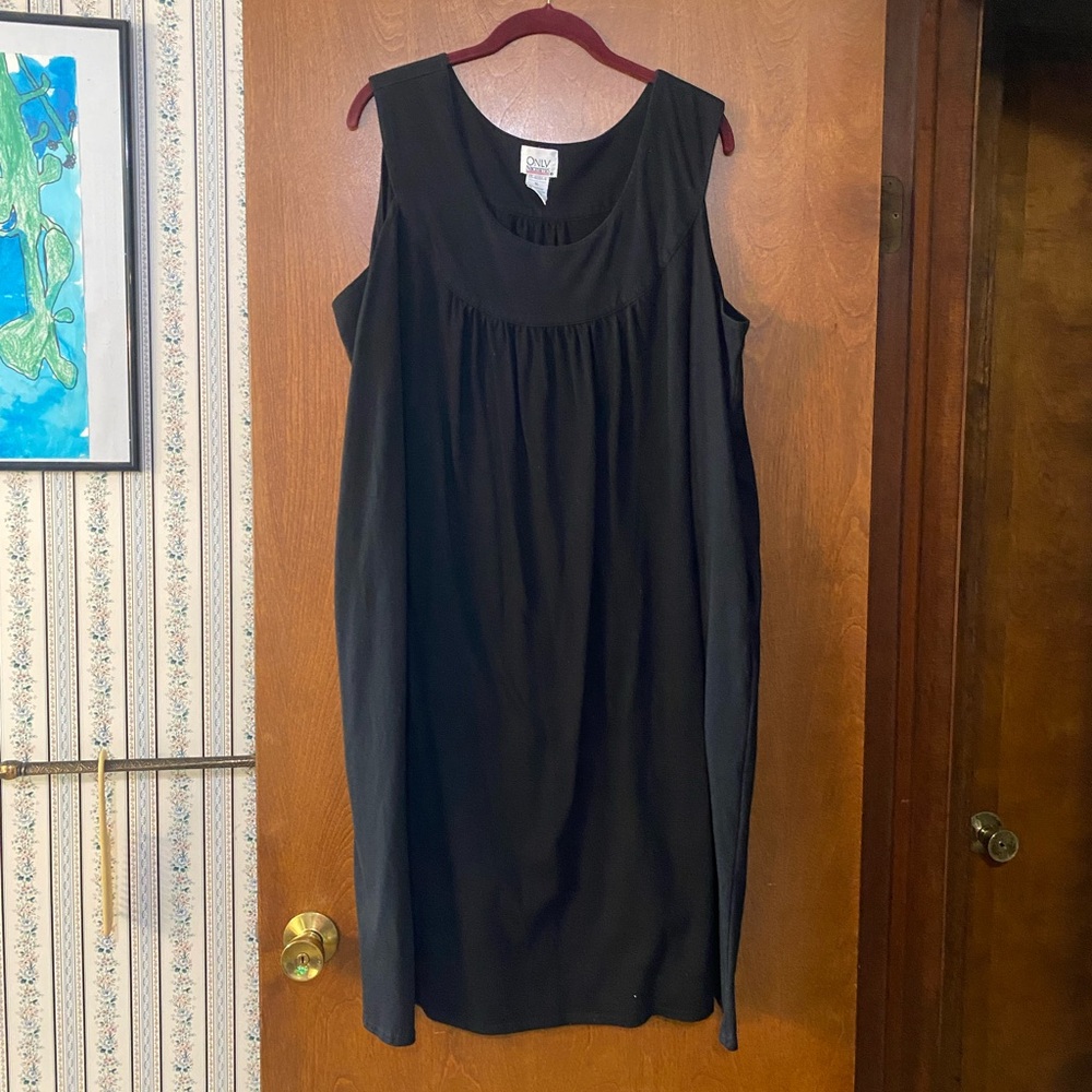 Only Necessities Black Sleeveless Dress